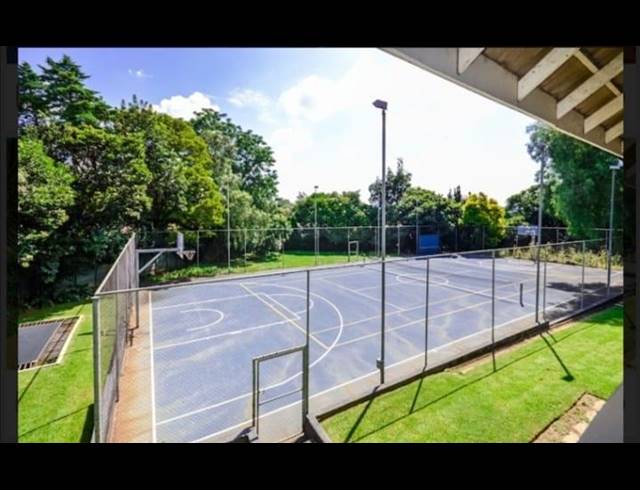 8 BEDROOM HOUSE FOR SALE IN ESSEXWOLD